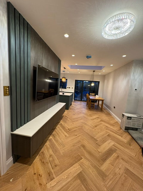 14/3 x 125mm Natural European Oak Herringbone - HB4019